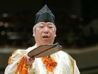 一戦入魂」を貫いた、“不器用な天才”高見盛。～14年間の現役生活に