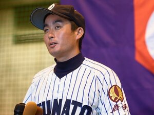 佐々木朗希の恩師が泣いていた…高校野球を激変させた“登板回避”の決断「時間が戻っても朗希を投げさせない」大船渡の32歳監督は何者だったのか