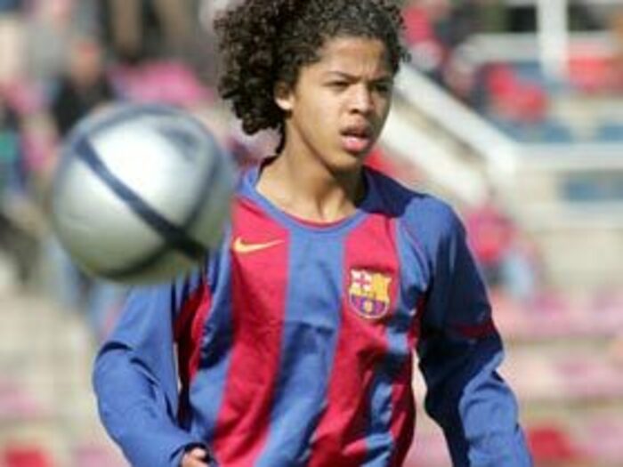 バルサのジオバンニ君に注目せよ。＜Number Web＞ photograph by Tomohiko Suzui