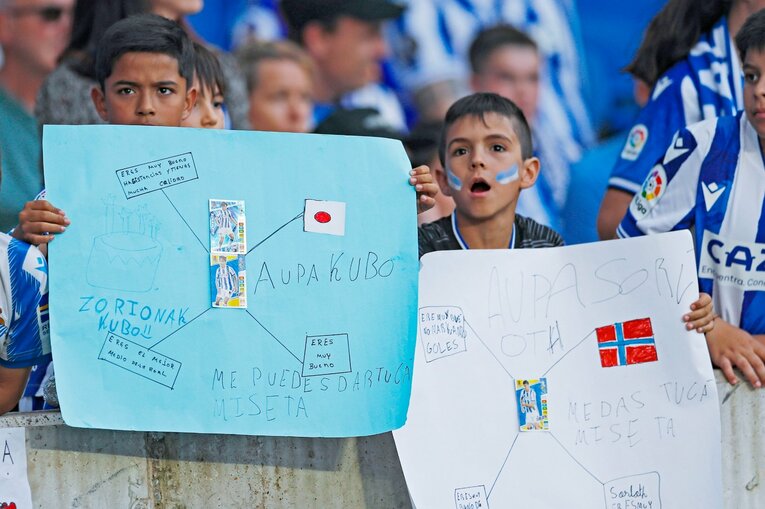 ラ・レアルで増加した「タケ応援ボード」　©Daisuke Nakashima