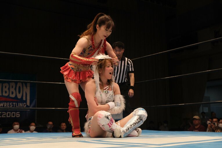 「燃え尽き症候群」から岩谷麻優が迎えた“キャリアで一番のピーク”…右ヒジ脱臼まで続いた藤本つかさとの“最高峰の女子プロレス”(28)