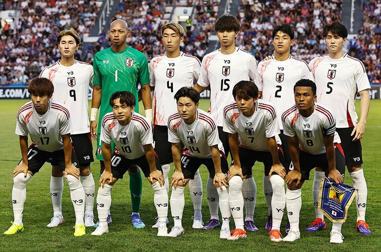 パリ五輪直前のU-23フランス戦、日本のスタメン。トルシエはどう見た？ ／ photograph by Mutsu Kawamori