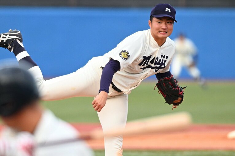 ドラフト目玉ベスト3 投手編【1】明治大・村田賢一投手（181cm90kg・右投右打） ／ photograph by JIJI PRESS