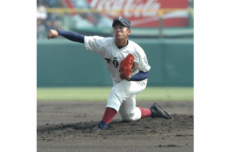 大阪桐蔭高時代の中田翔　©BUNGEISHUNJU