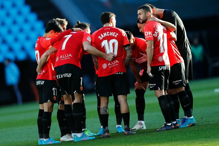 なぜ久保建英が“幻のアシスト”直後、代理監督と言い合いに？ レアル戦前に好調だがマジョルカは…〈撮影者の視点〉(9)