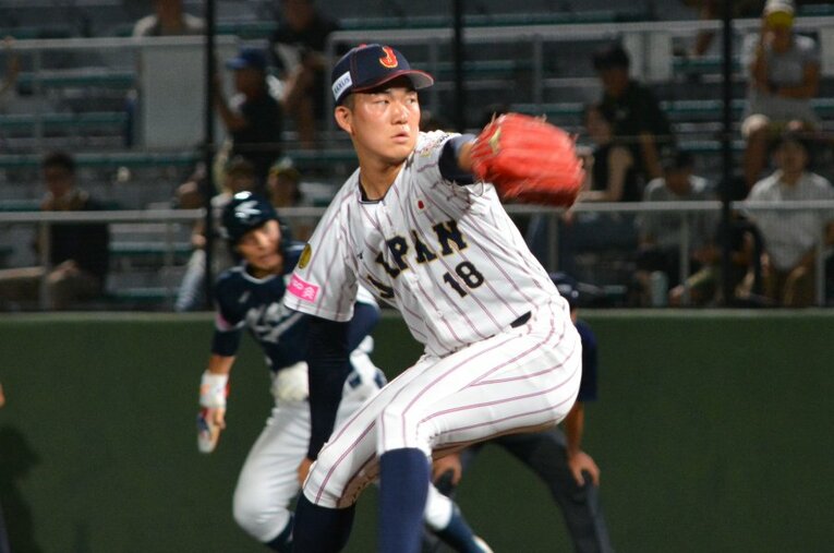 「ドラフト1位競合級」と評価される健大高崎の石垣元気。U-18W杯の期間中にフォームを修正し、復調を遂げた ／ photograph by Takarin Matsunaga