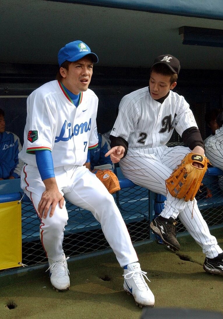 現役時代のサブロー監督と松井氏（2003年のパ・リーグ東西対抗で）　©SANKEI SHIMBUN