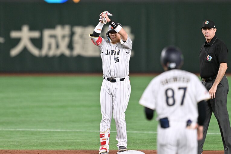 イタリア戦では5番に座り、3打数で二塁打2本1打点と復調の気配を見せた村上　©Naoya Sanuki