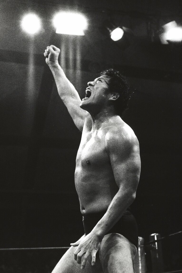 アントニオ猪木は死の4日前に“ある言葉”を遺していた…燃える闘魂を50年撮り続けたカメラマンが語る「猪木流・お別れ会」の夜(8)