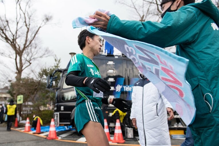 ゴール後、脇田は仲間たちのもとへと向かう　©Nanae Suzuki