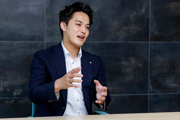 現在はオープンハウスグループ営業職の柴田貴広さん　©Kiichi Matsumoto
