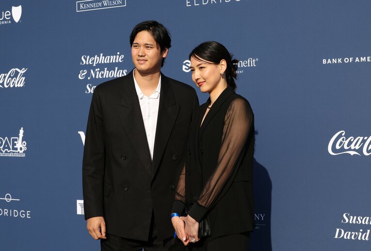 5月2日、ドジャース財団のチャリティーイベントに出席した大谷翔平と真美子夫人　©Getty Images