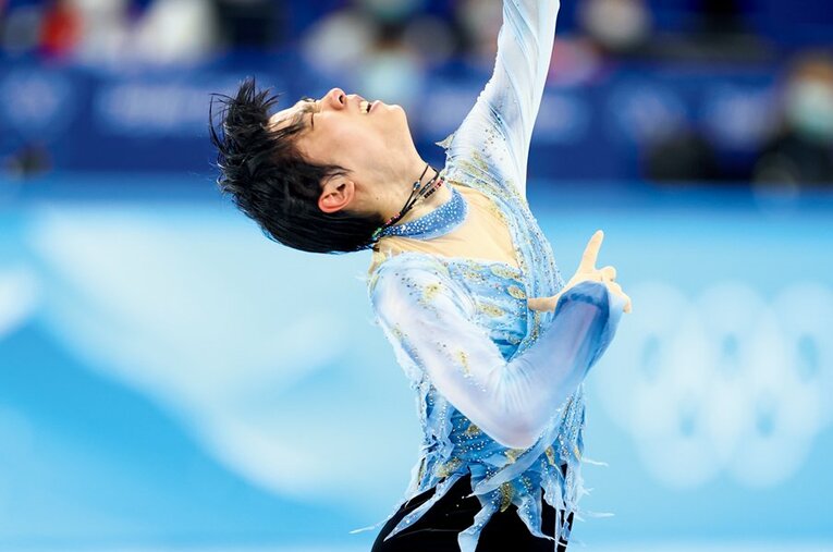 7月19日、決意表明会見を行った羽生結弦。振付師のジェフリー・バトルが語った“羽生のこれから”への思いは… ／ photograph by Ryosuke Menju/JMPA