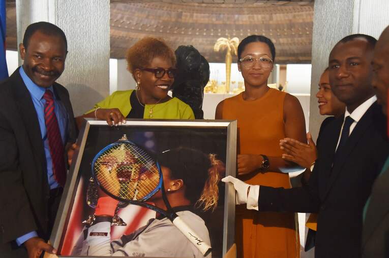 ハイチの国立歴史民俗博物館を訪れた大坂なおみ　©AFP=AFLO