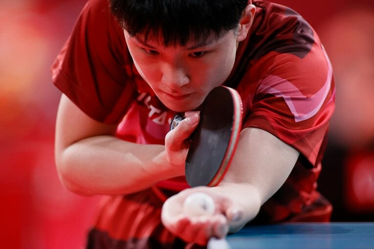 7月26日の張本。シングルスでも気合の入った表情で試合に挑んだが…