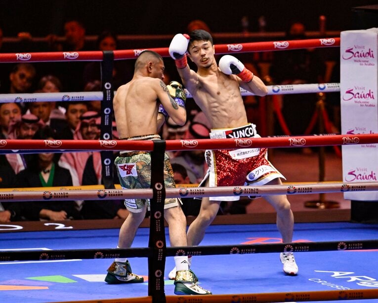 中谷潤人vs.セバスチャン・エルナンデス　©Hiroaki Finito Yamaguchi