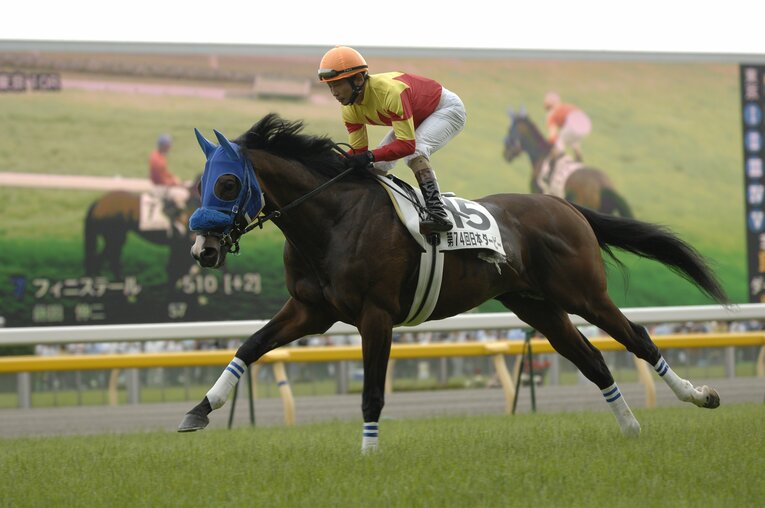 2007年のダービーで単勝1.6倍の圧倒的な支持を集めたフサイチホウオーと安藤勝己　©Keiji Ishikawa