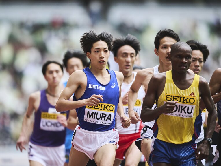 世界レースへの参戦を見据えて、集団の中で走る展開を想定していたという三浦　©Yuki Suenaga
