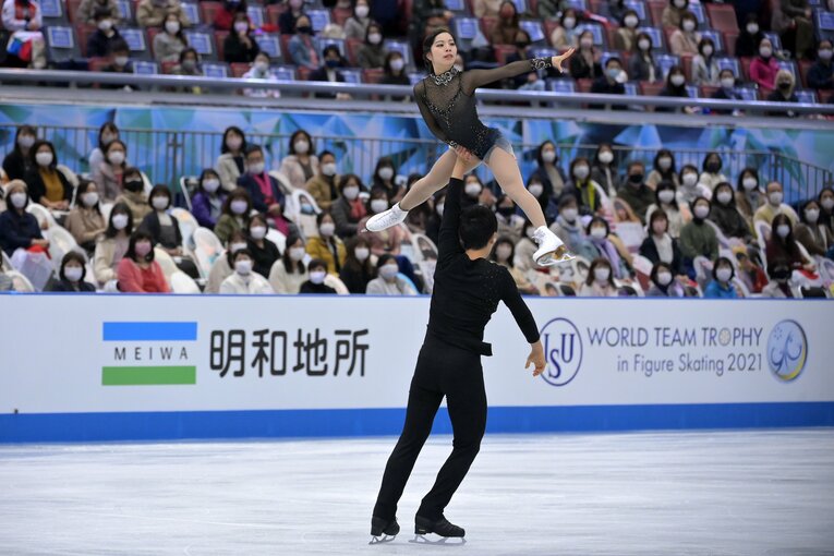 ペアの三浦＆木原組（国別対抗戦　FS）　(C)Getty Images