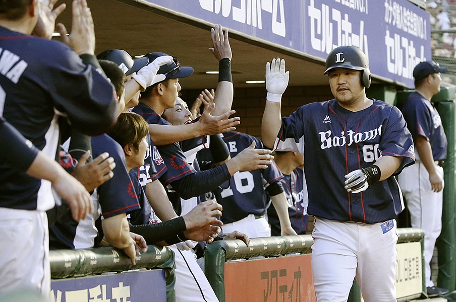 優勝目前の西武、たった1つの懸念。「経験」の差を補う方法はあるか?<Number Web> photograph by Kyodo News