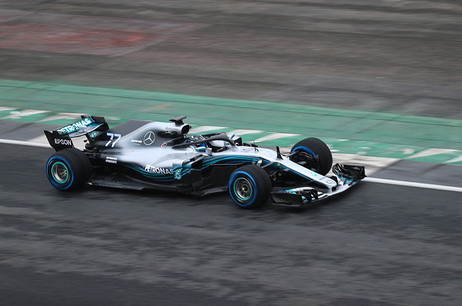 F1はなぜ反発覚悟で改革を進めるか。1つは女性のため、そしてセナの存在。<Number Web> photograph by Getty Images