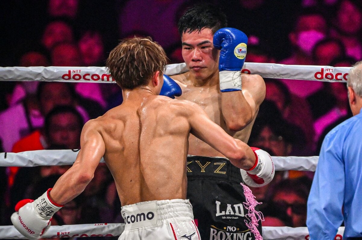 ボクシングポスターA1　キコ・マルチネスvs長谷川穂積　神の左&日本のエース共演 阿部麗也、長谷川穂積を下した元2階級制覇王者、キコ