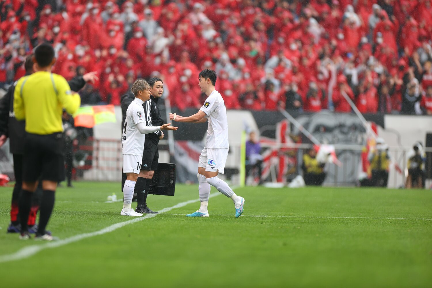 2023年4月15日、古巣の浦和レッズ戦で復帰を果たした駒井　©︎J.LEAGUE