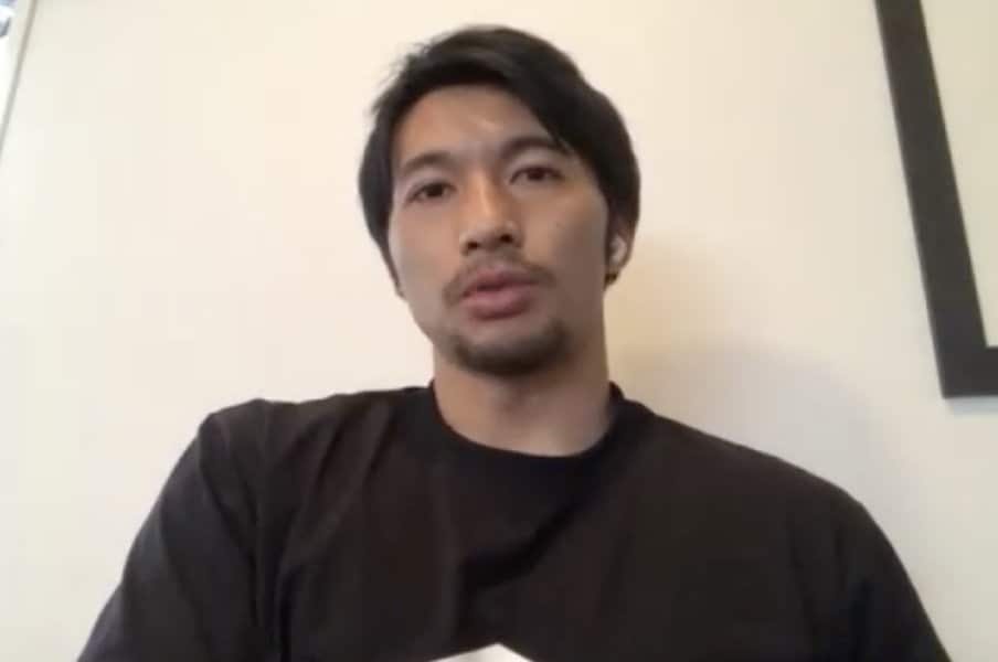 リモートでのインタビューに応じた柴崎