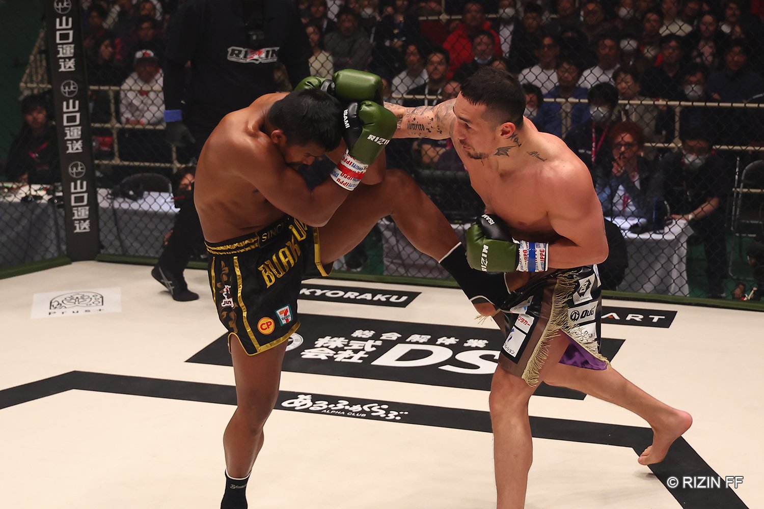 ブアカーオは木村ミノルのパンチを「人生で最も強烈」と形容した　©RIZIN FF