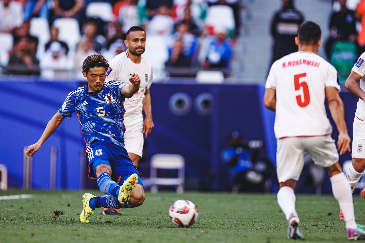 28分、守田英正のゴールで先制した日本　©Kiichi Matsumoto