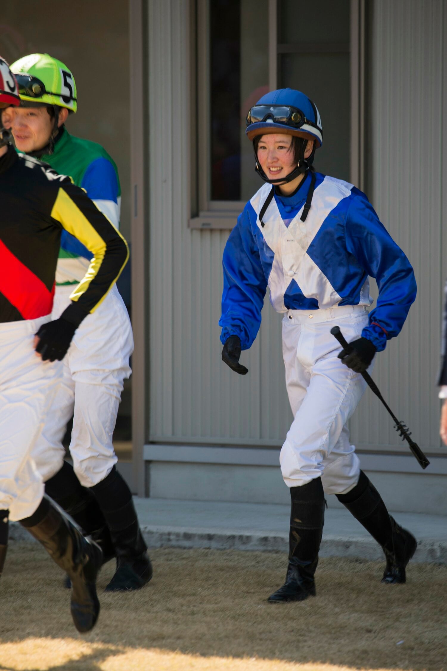 競馬 LJS2025 騎手服キーホルダーセット（ばんえい2名含全11名女性騎手） 勝負服 キーホルダー JRA馬主服・地方騎手勝負服 6個セット