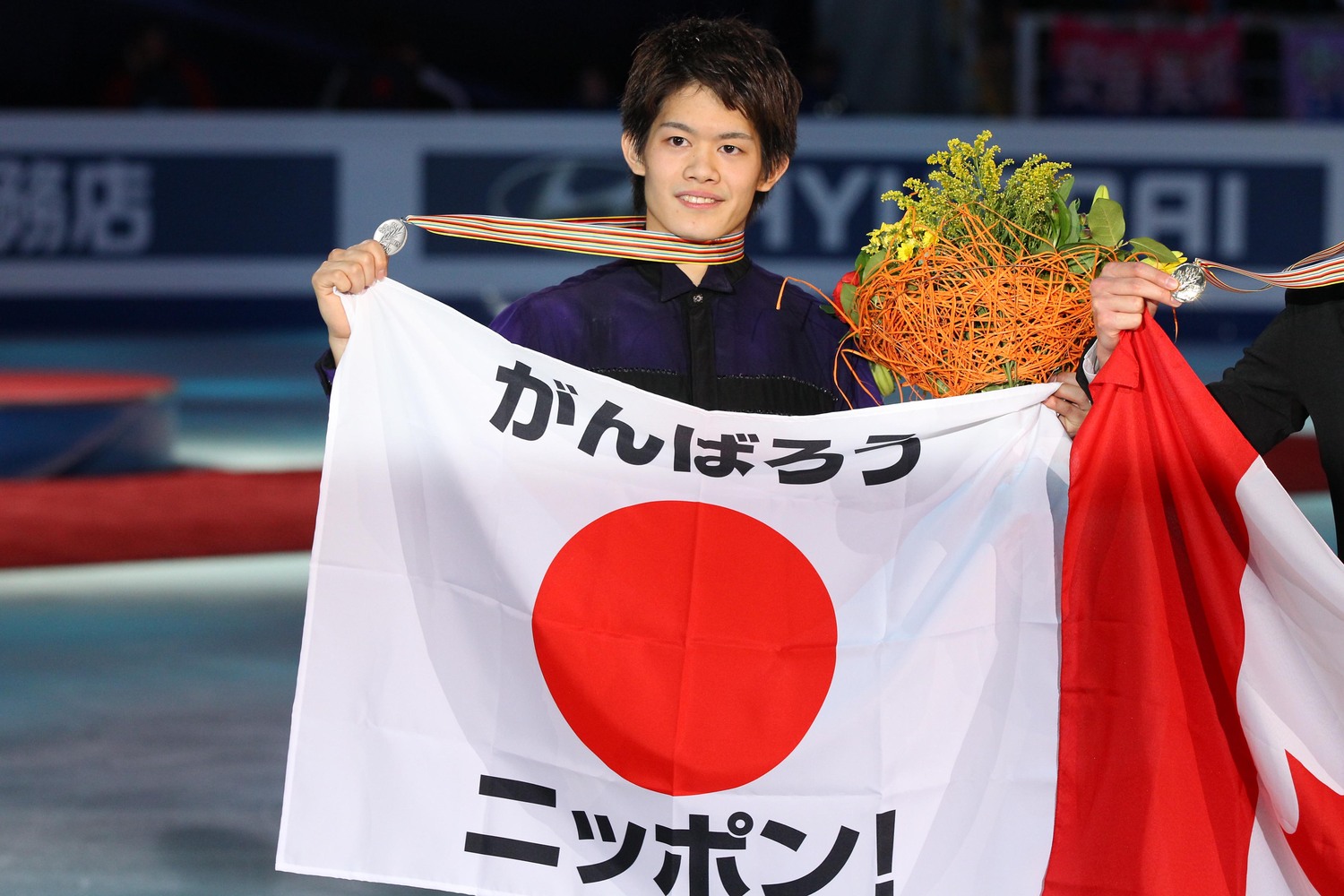 2011年フィギュアスケート世界選手権で銀メダルを獲得した小塚崇彦　©︎AFLO