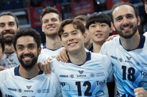 【母の証言】「ほんまは同じバレーをやってほしくなかった」高橋藍の母が明かす“反抗期ナシ”の少年時代…「藍は生まれた時からライバル（兄）がいましたから」