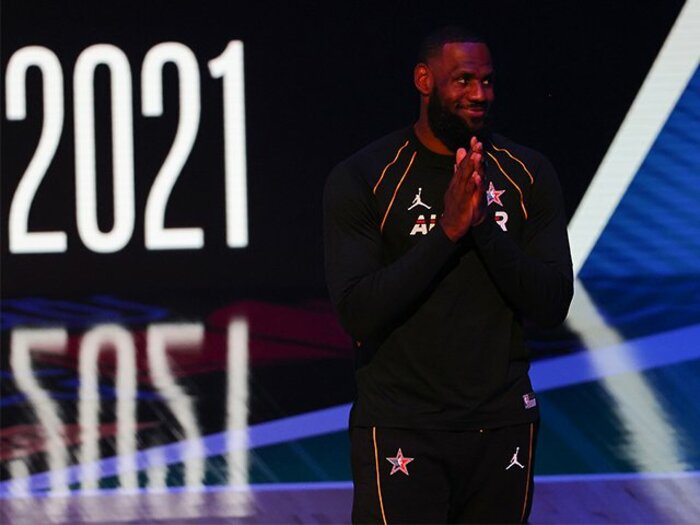 レブロン「理由も見いだせない」…オールスター開催に否定的でも「誰一人出場を辞退しなかった」のはなぜか？＜Number Web＞ photograph by Getty Images