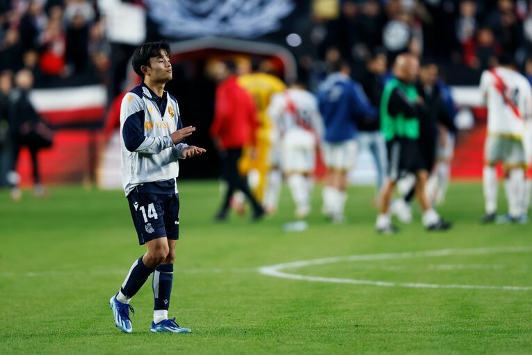 「クボ…あいつ止めないと勝てないよ」マドリードのバルで敵地サポが久保建英22歳を超警戒…“動画に映らない”タケの虚ろなジレンマ(22)