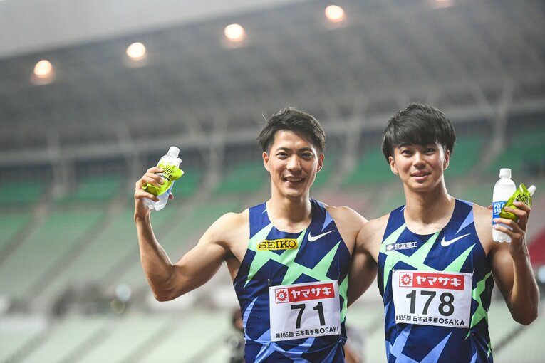 日本選手権で100m五輪代表を決めた多田（左）と山縣（右）©Asami Enomoto
