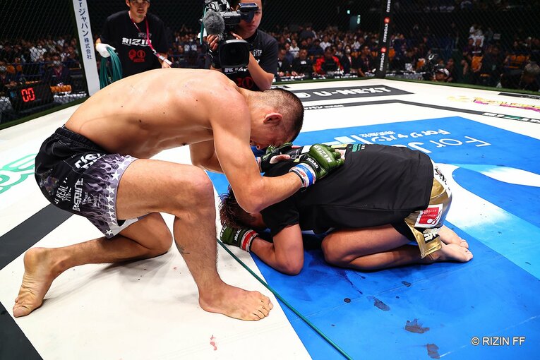 『RIZIN LANDMARK 6』佐藤将光vs.太田忍　©RIZIN FF