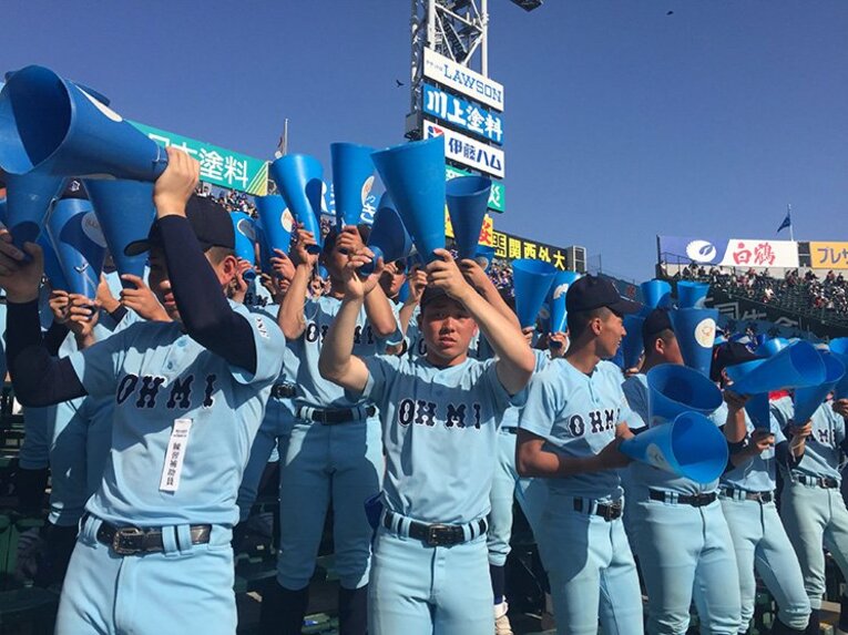 『サウスポー』『狙いうち』は飽きた!?甲子園がどよめいた近江の新応援とは。(3)