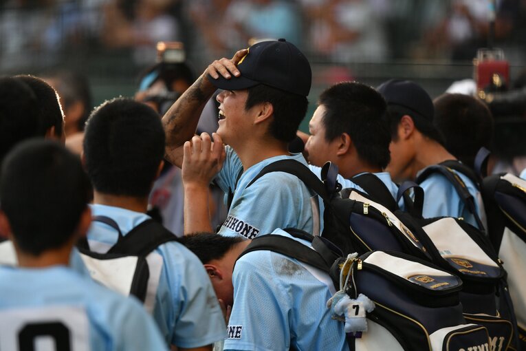 【コマ送りで見る】第100回大会、語り継がれる甲子園の名場面「９回無死満塁から２ランスクイズの決定的瞬間を振り返る　©Hideki Sugiyama