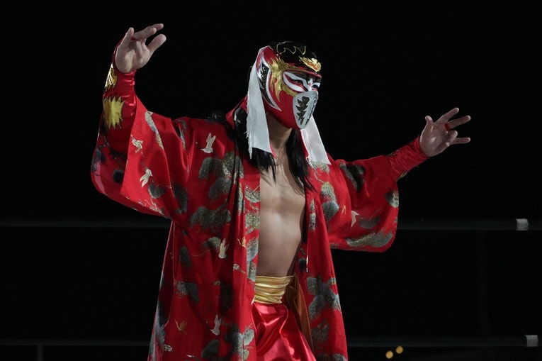 令和に誕生したハヤブサ。その動きは江崎英治のハヤブサにそっくりだ　©Essei Hara