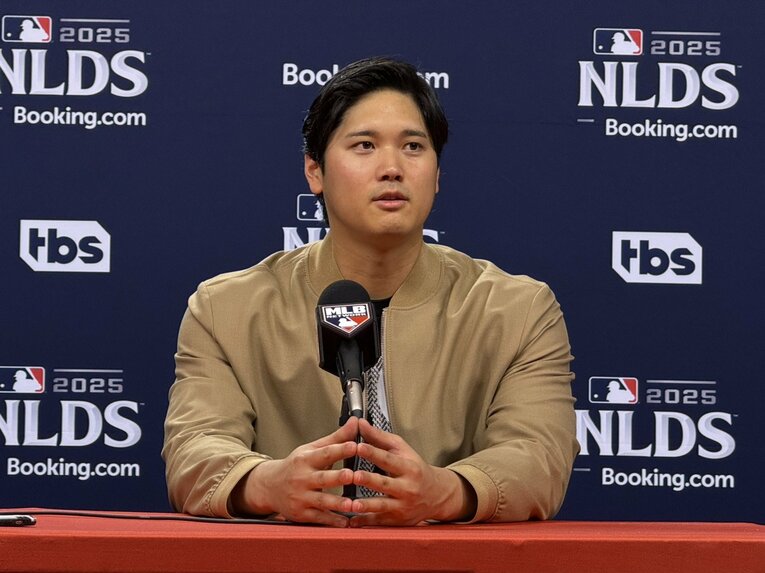 【“テレビに映らない”大谷取材写真】私服姿での会見…写真はまだまだ続きます　©Naoyuki Yanagihara