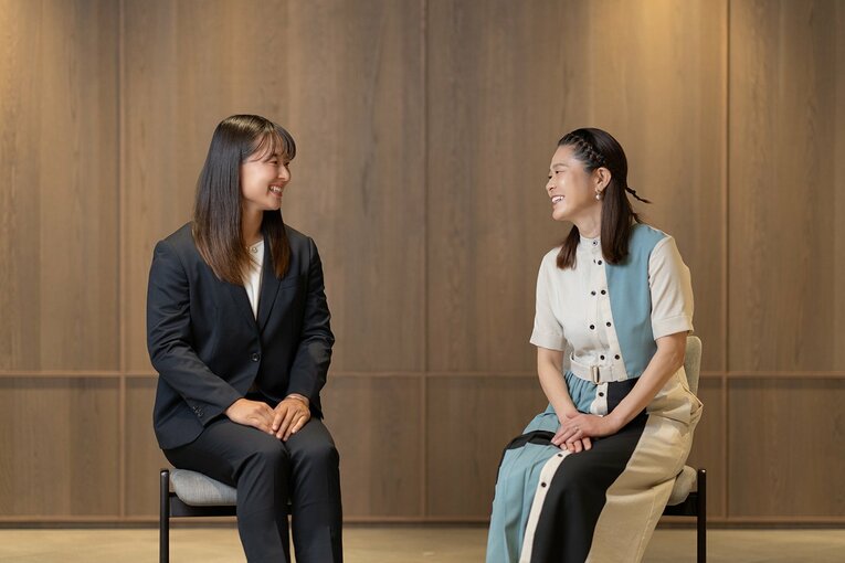 サクラフィフティーンの目標はベスト8以上、という長田選手に対し、澤さんからは「優勝って言ったほうがいい」とのアドバイス。なでしこジャパンが世界一を掴んだ当時の経験を伝えた