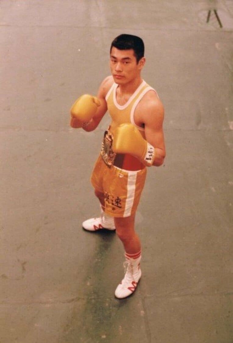 浪速高校ボクシング部時代の赤井英和（本人提供）