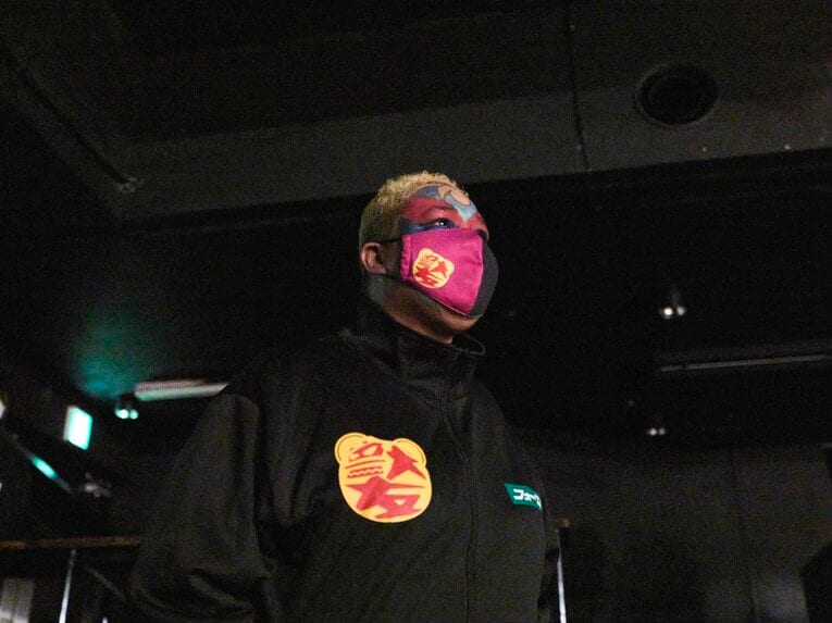 千鳥も脱帽「今後のロケは全部アジャになる」 アジャコングがバラエティで抜群の存在感を放つワケ「一斗缶攻撃も躊躇していられなかった」(24)