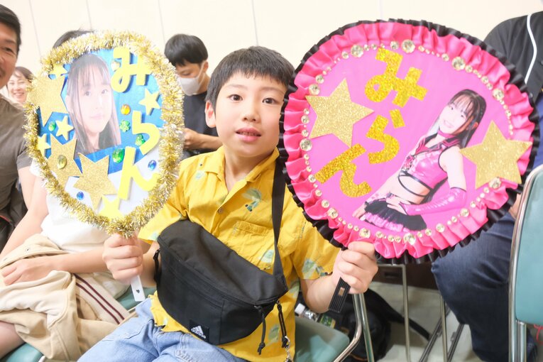 “中学生レスラー”の華麗な飛び技…「一番緊張した」チャンピオンとの一騎打ちで美蘭が見せた“成長の証”　受験勉強との両立が今後の悩み？(76)