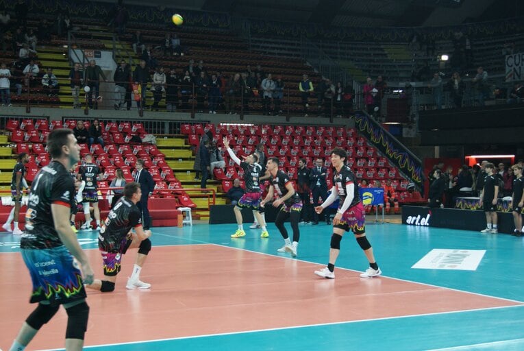 CLグループD／チェスケ・ブデヨヴェツェ戦の練習風景（筆者撮影）