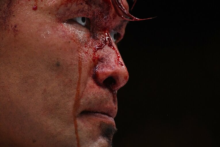 「死んでもいい覚悟なんていらねぇんだよ！」葛西純はエル・デスペラードに何を伝えたのか？ カメラマンが激写した“血と熱狂の23分30秒”(60)