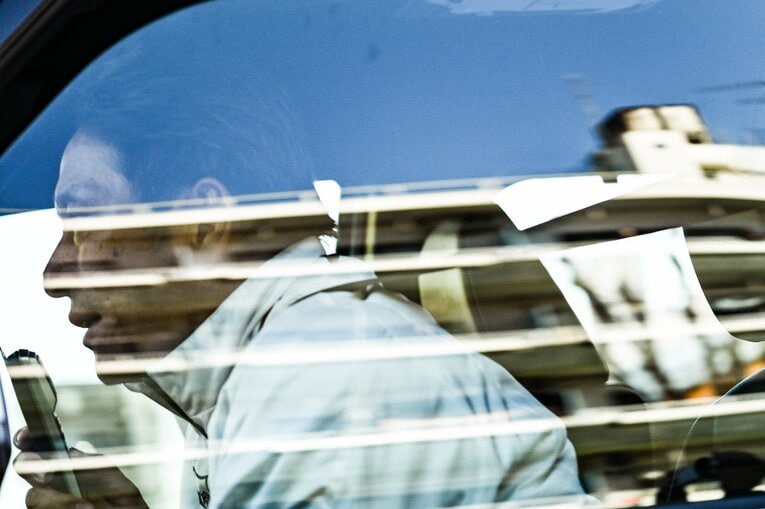 声掛けをする原監督　©JIJI PRESS