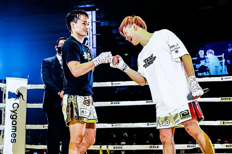 志朗（左）は打倒・那須川天心に燃える。これを「人生を変える一戦」にできるだろうか ／ photograph by Susumu Nagao