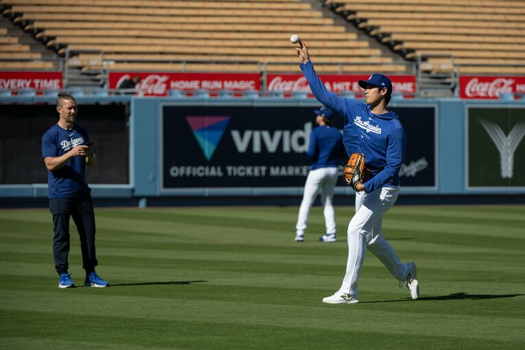 指名打者として出場する今季、投手としての調整も変わらず続けている　©Nanae Suzuki